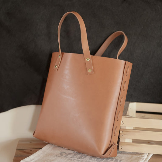 LACE BUCKET TOTE BAG